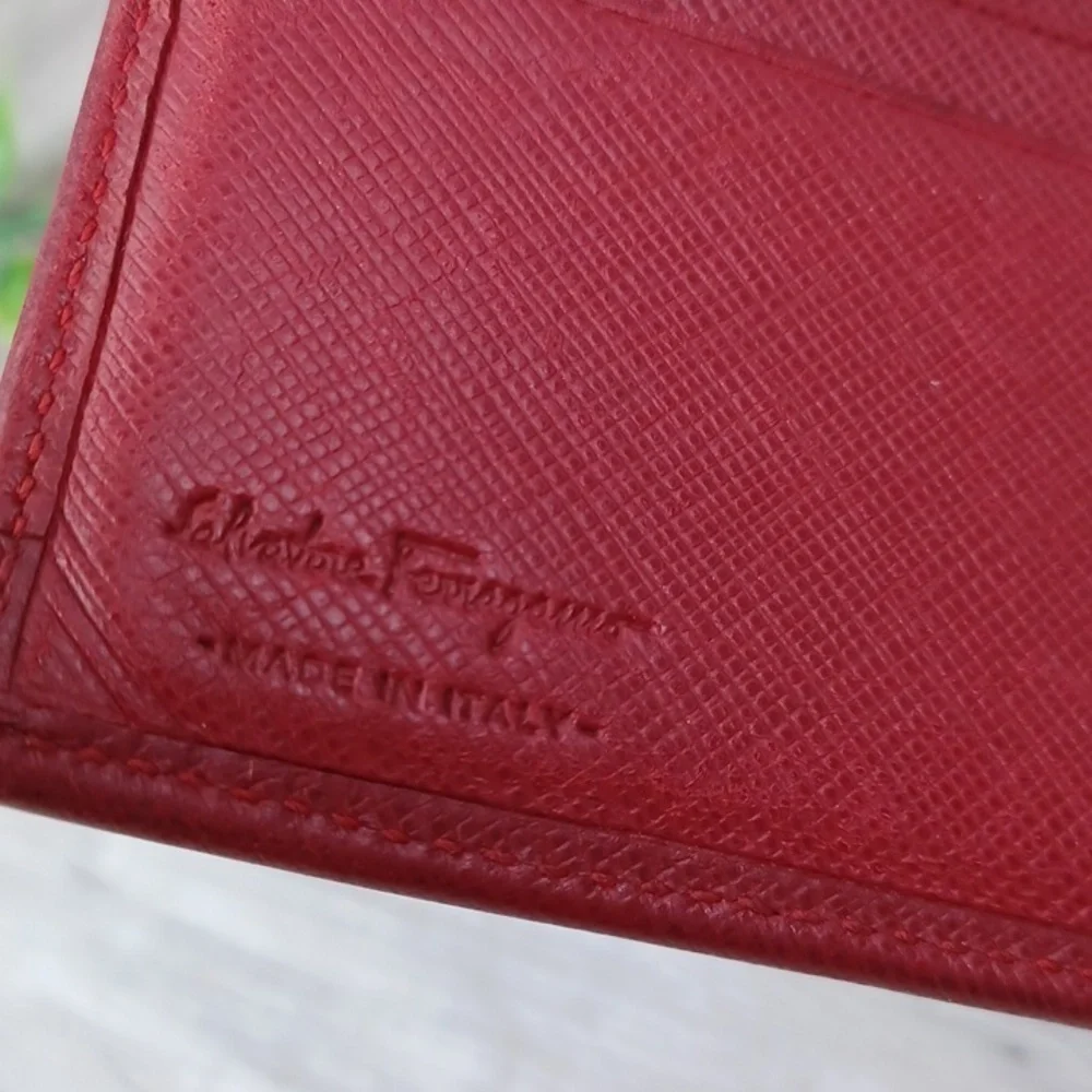 Ferragamo Gancini Clasp Wallet